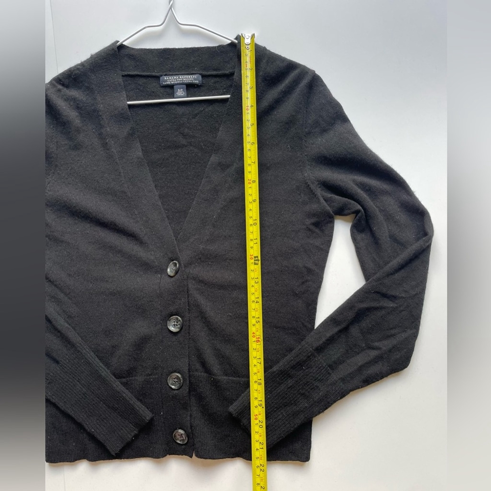 Banana Republic Black V-Neck Cardigan extra fine merino wool sweater - Picture 5 of 7